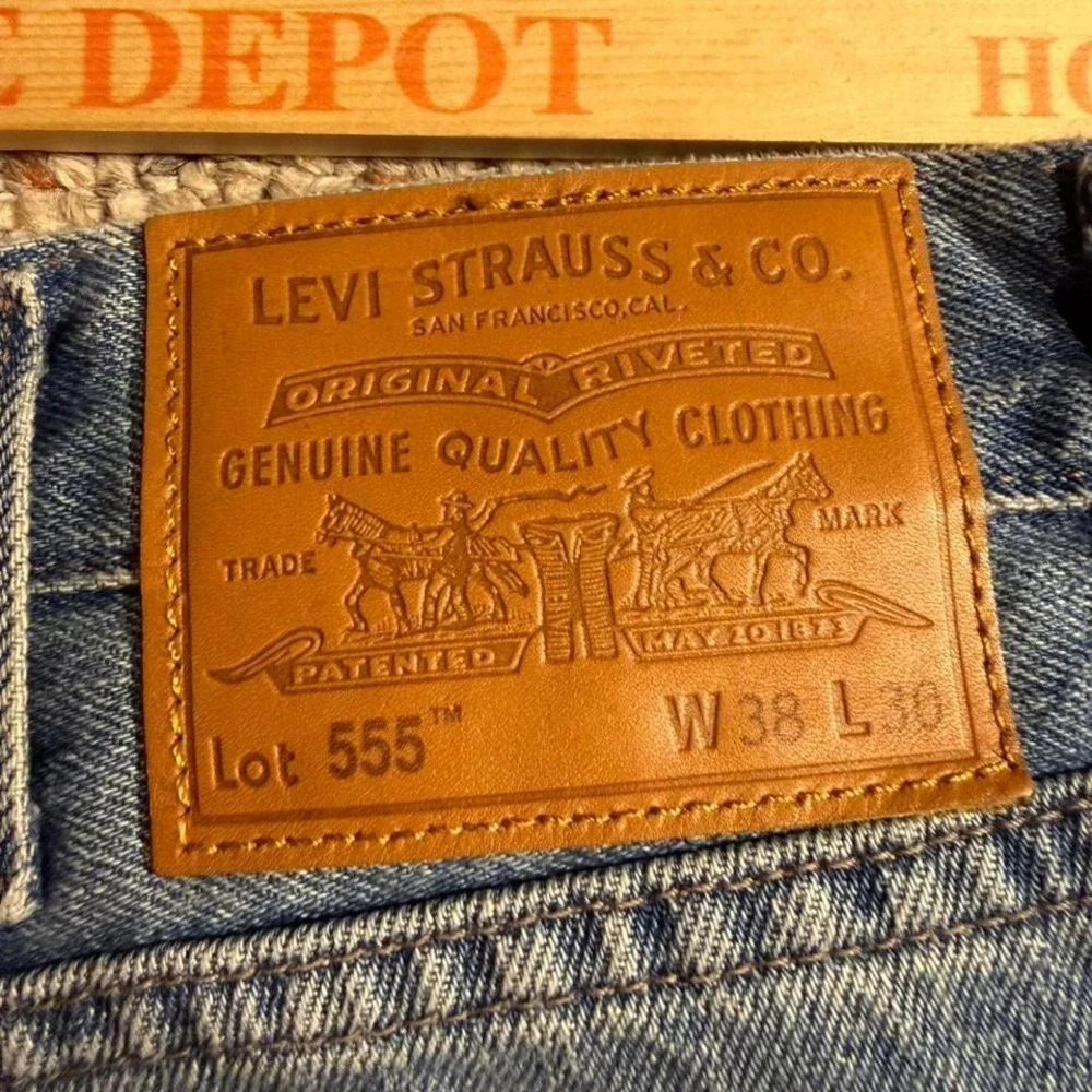 Vintage Levi's 555 Relaxed‎ Fit Carpenter Workwear Jeans Light Wash Denim W38